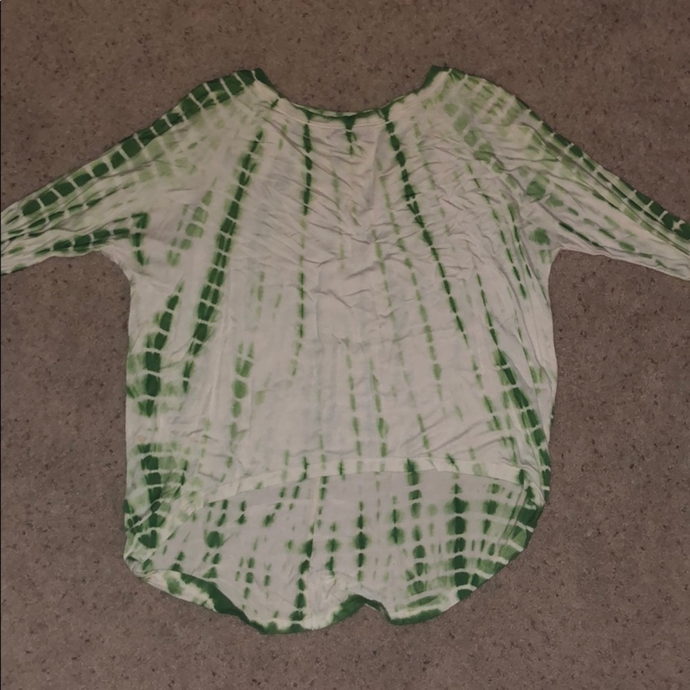 Long sleeve t-shirt